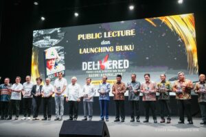 SEJUMLAH Pejabat negara dan toko nasional turut hadir dalam peluncuran buku Delivered tentang Menteri PUPR Basuki Hadimuljono, di Teater Ciputra Artpreneur, Jakarta Selatan, DKI Jakarta, Kamis (17/10/2024). (OIKN)
