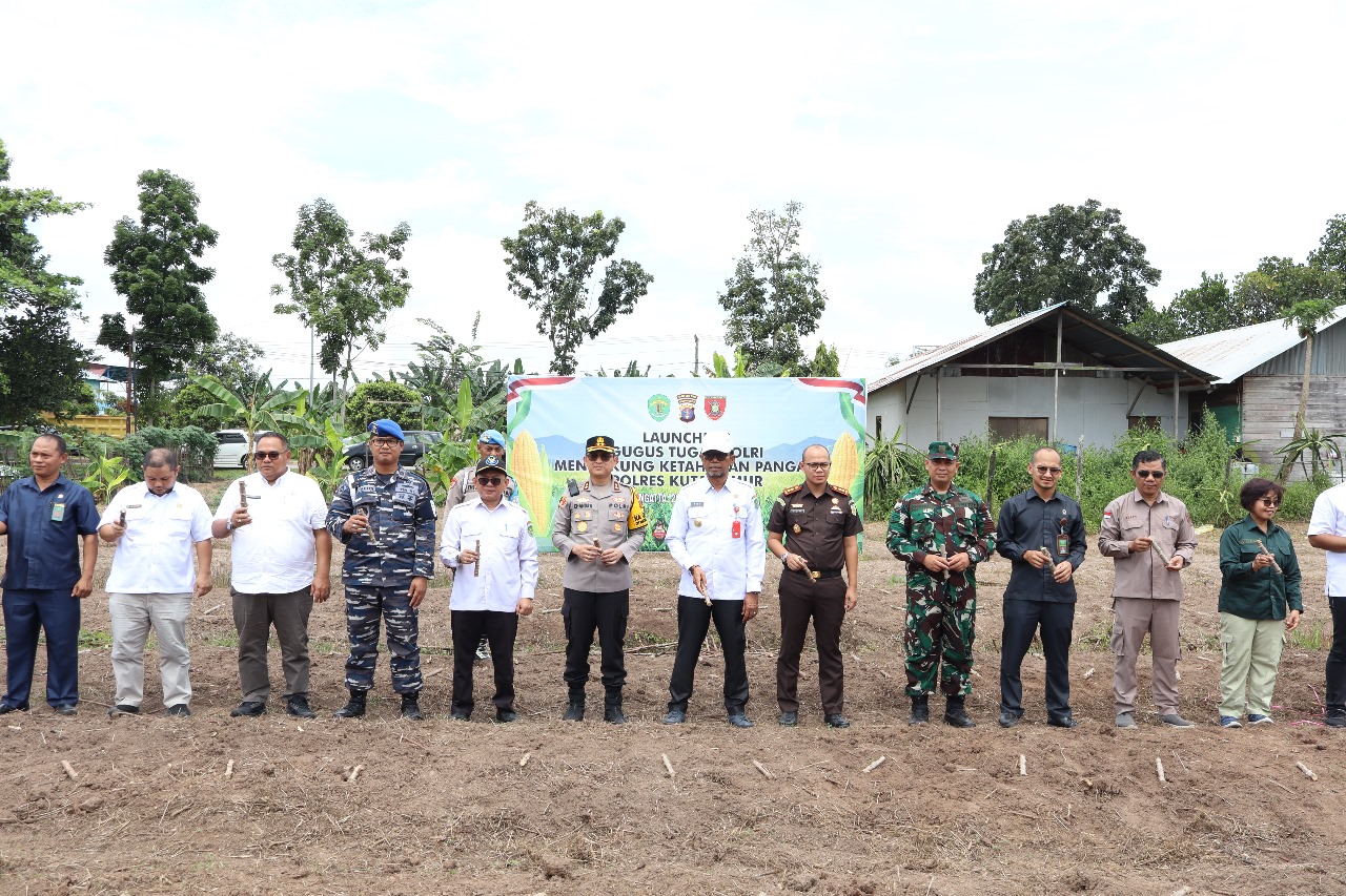FORKOMPINDA Kutim kompak mendukung Gugus Tugas Ketahanan Pangan dari Polri dalam kegiatan peluncuran Rabu (20/11).