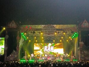 Ket foto: Konser RAN yang berlangsung di Polder Ilham Maulana, Sangatta Utara. (Ist)