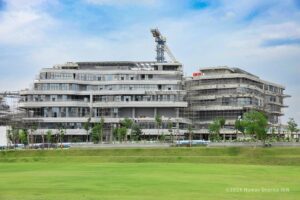 SALAH satu gedung kemenko yang tengah diselesaikan pembangunannya di kawasan inti Ibukota Nusantara (IKN).