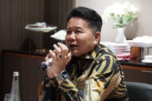 BUPATI Mahulu Bonifasius Belawan Geh menyampaikan arahan dalam kegiatan seminar laporan akhir kajian akademis tentang penataan kawasan permukiman.
