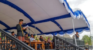 BUPATI Kutim Ardiansyah Sulaiman memberikan sambutan pada Upacara HGN ke-30 Senin (25/11/2024).