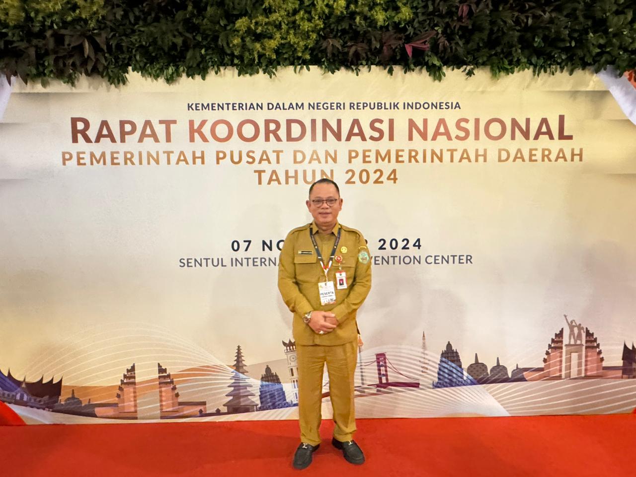 Sekda Mahulu Stephanus Madang ketika menghadiri Rakornas pemerintah pusat dan pemerintah daerah di Bogor, Kamis (7/11/2024).