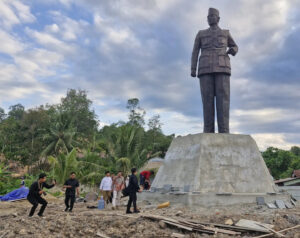 Patung Bung Karno Berdiri di RTH Baru Sangasanga, Simbol Perjuangan dan Harapan Ekonomi