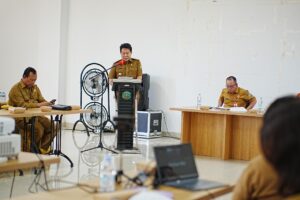 BUPATI Mahulu Bonifasius Belawan Geh ketika menyampaikan sambutan dalam agenda Rakor Program Prioritas Nasional bidang Kesehatan.