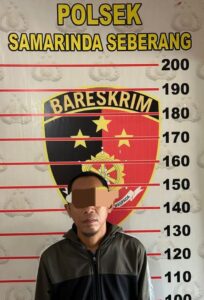 PELAKU penipuan jual beli rumah di Samarinda Seberang, berinisial ES diamankan di Mapolsek Samarinda Seberang.