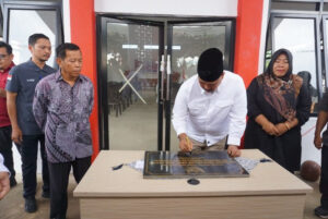 Dua Gedung Baru Diresmikan di Loa Ulung, Bupati Edi Damansyah: Ini Simbol Kerja Sama Nyata