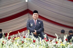 WABUP Yoahanes Avun ketika menghadiri Peringatan Hari OTDA ke-29 di Balikpapan.
