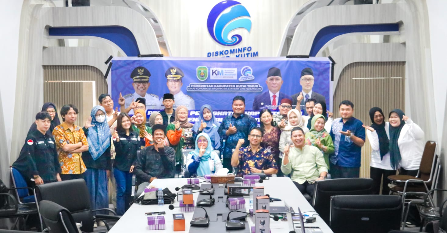 PELATIHAN konten digital garapan Diskominfo Staper di Ruang Rapat Utama Diskominfo Staper, Kamis (21/11/2025).
