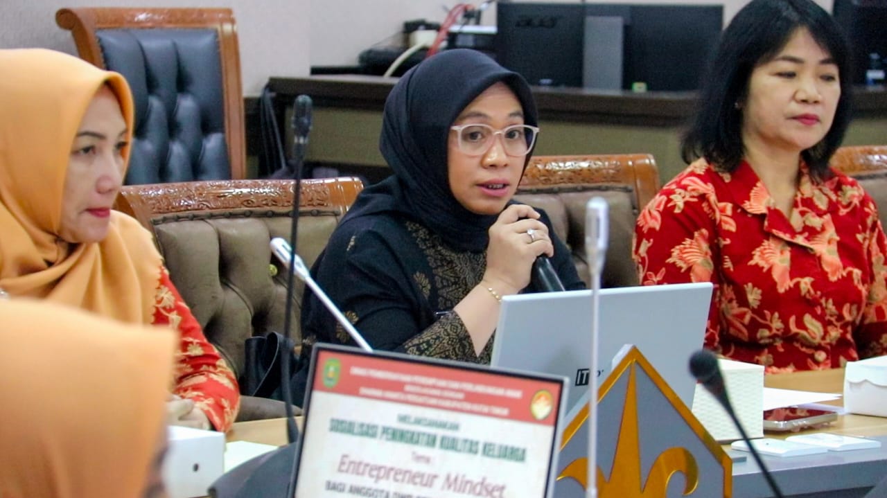 Kabid Peningkatan Kualitas Hidup Perempuan DPPPA Kutim Dina Frihandini. (IST)