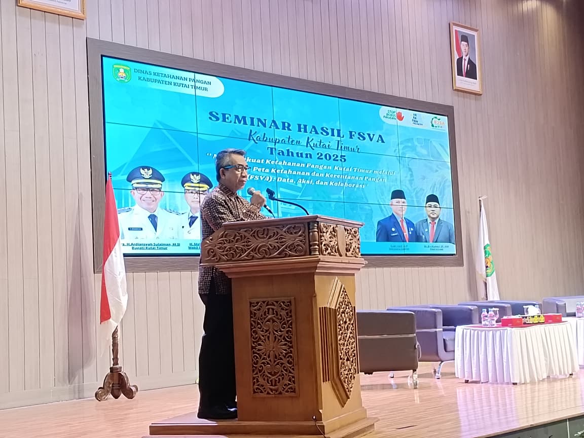 BUPATI Kutim Ardiasyah Sulaiman memberi sambutan dalam Seminar FSVA di Ruang Meranti, Kantor Bupati Kutim.