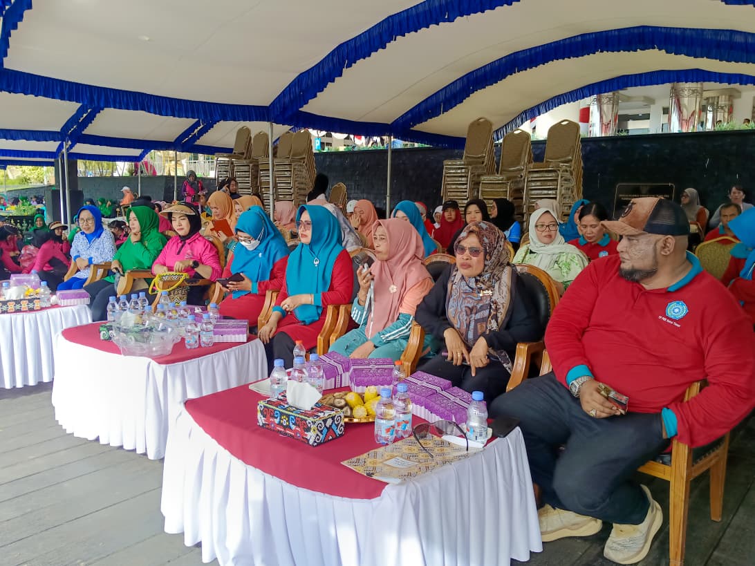 KEGIATAN Senam bersama dalam rangkaian PHI ke 97 di Kutim.