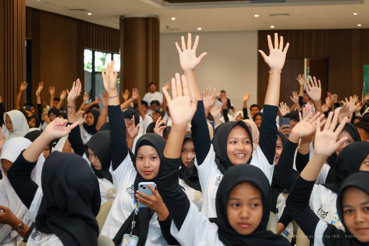 Otorita IKN menyelenggarakan beragam kegiatan edukatif untuk siswa SD hingga SMA di wilayah delineasi IKN mengenai satwa dan ekosistem Kalimantan dalam rangka World Wildlife Conservation Day 2025 pada Sabtu (13/12/2025) di Kantor Kemenko 3 IKN.
